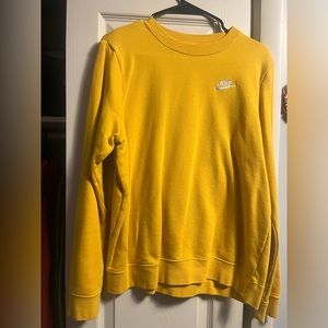 Yellow Nike crewneck size medium